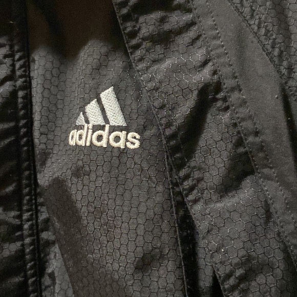 EUC ADIDAS HEAVY WIND/RAIN JACKET Size: MEDIUM - Picture 2 of 7